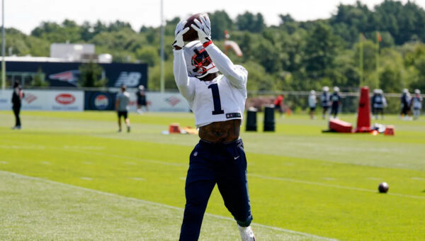 Mike Vrabel: We're very confident in where A.J. Brown is at physically