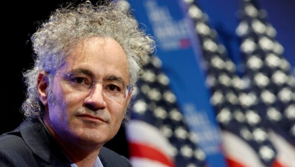 Read Palantir's 9-point manifesto that decries tokenmaxxing and trumpets 'AI sovereignty'