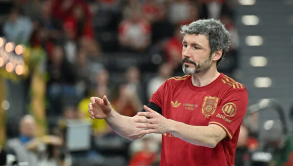 Mark van Bommel set to become new Belgium manager after Rudi Garcia’s exit