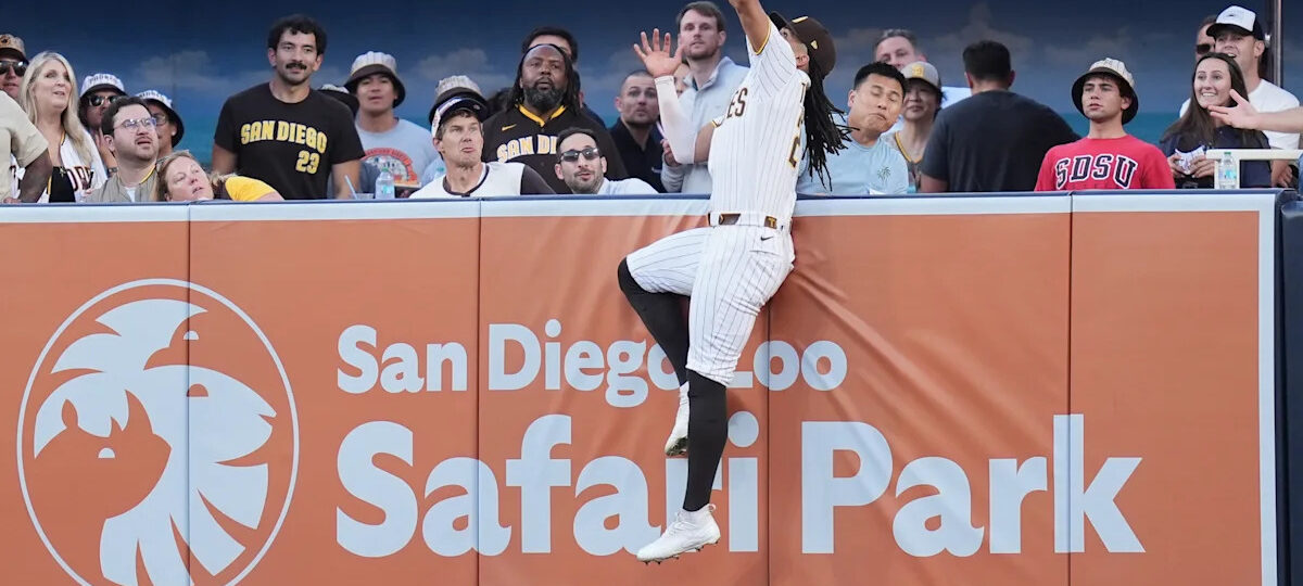 Tatis makes spectacular catch to rob Devers of a 3-run home run