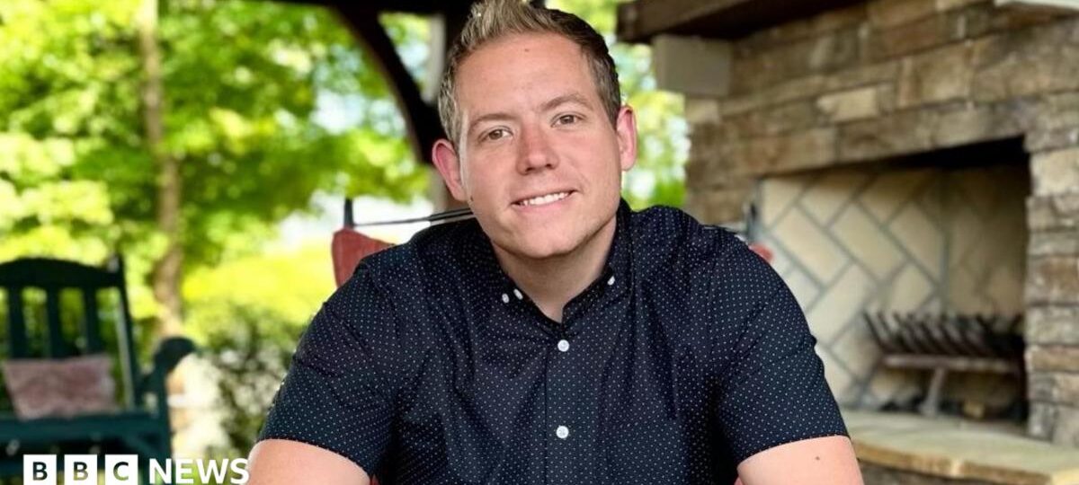 He bought a fitness supplement online to bulk up, but ended up losing his mind