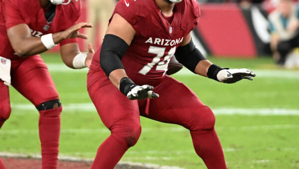 Arizona Cardinals guard Isaiah Adams reportedly charged for gun possession