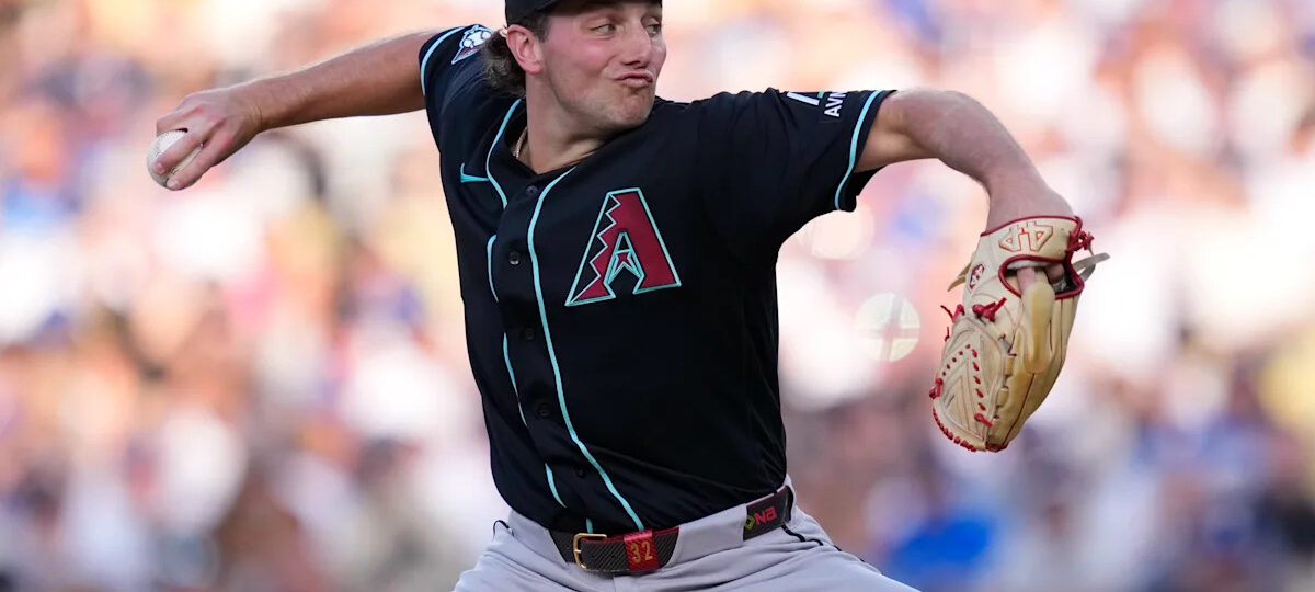 James McCann hits two home runs as Diamondbacks thump Dodgers 9-2