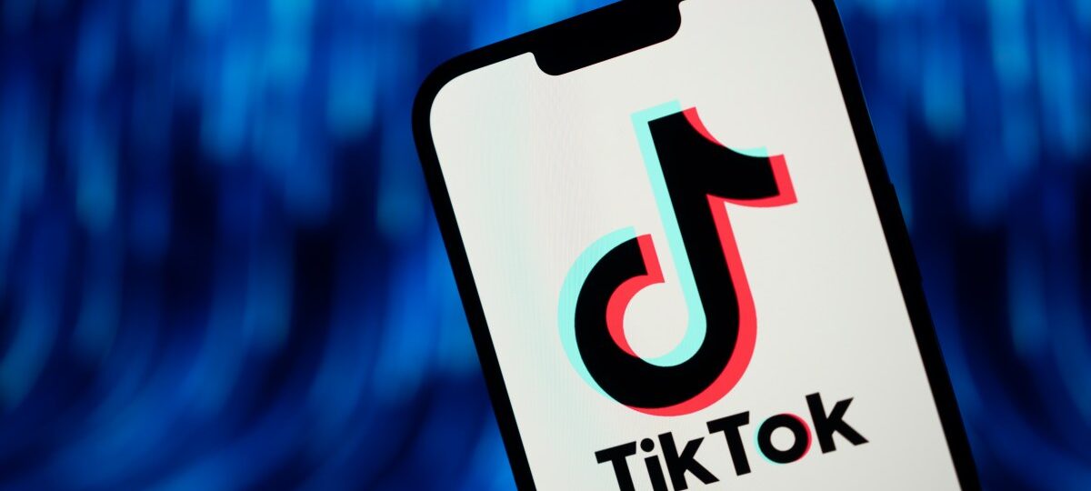 Federal employees can download TikTok on their work phones again