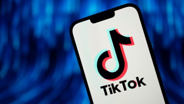 Federal employees can download TikTok on their work phones again