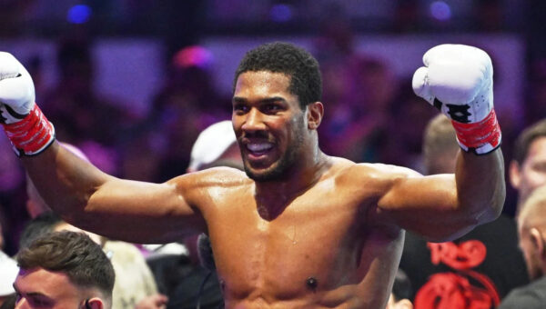 Anthony Joshua offers unique take on struggles against Kristian Prenga
