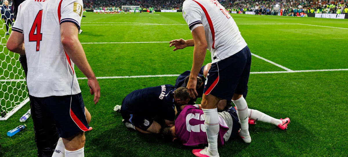 Jordan Henderson falls over wall, stretchered off with potential arm injury after England's win over Mexico
