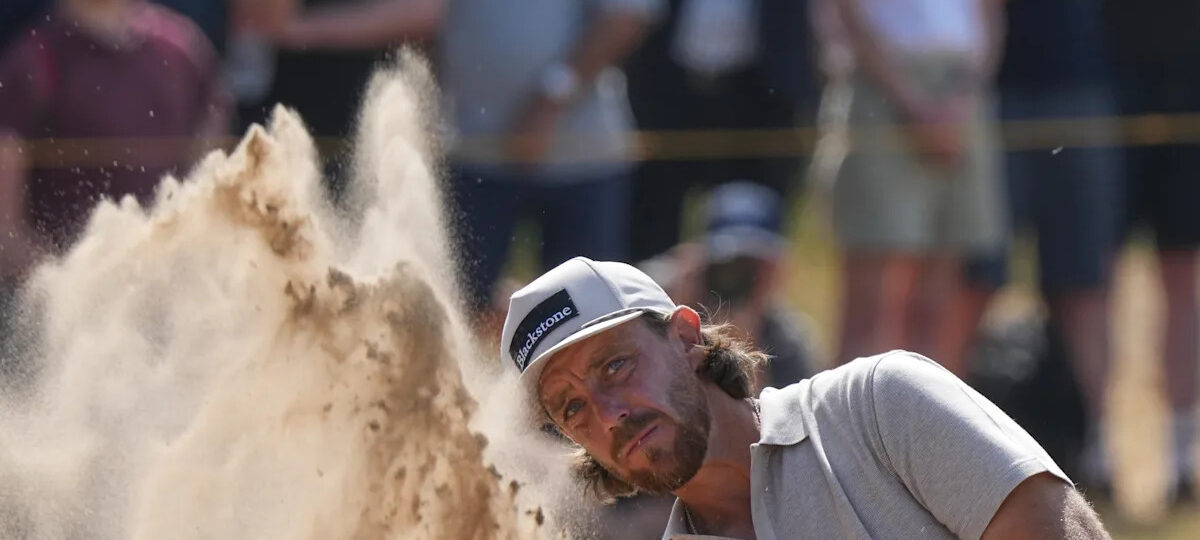 Fleetwood rallies late but Rose falters as English contingent makes sluggish start at British Open