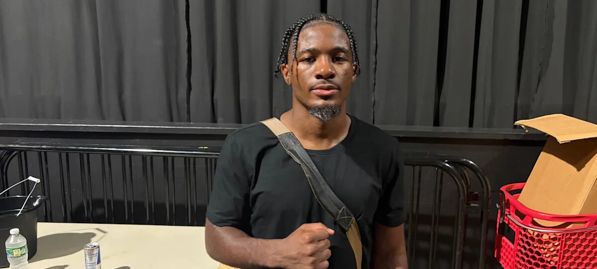 Unbeaten Long Branch pro boxer puts on a show in South Philly