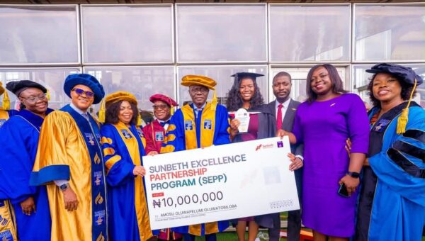 Babcock University Honours Sanwo-Olu with Leadership Award, Best Graduating Student Receives N10m