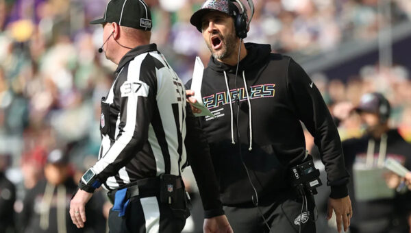 How Nick Sirianni survives as Eagles coach. Think ChatGPT, Vic Fangio