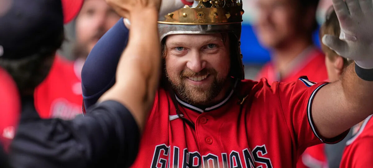 Power surge: Guardians hit 7 homers against Twins, 1 short of franchise record