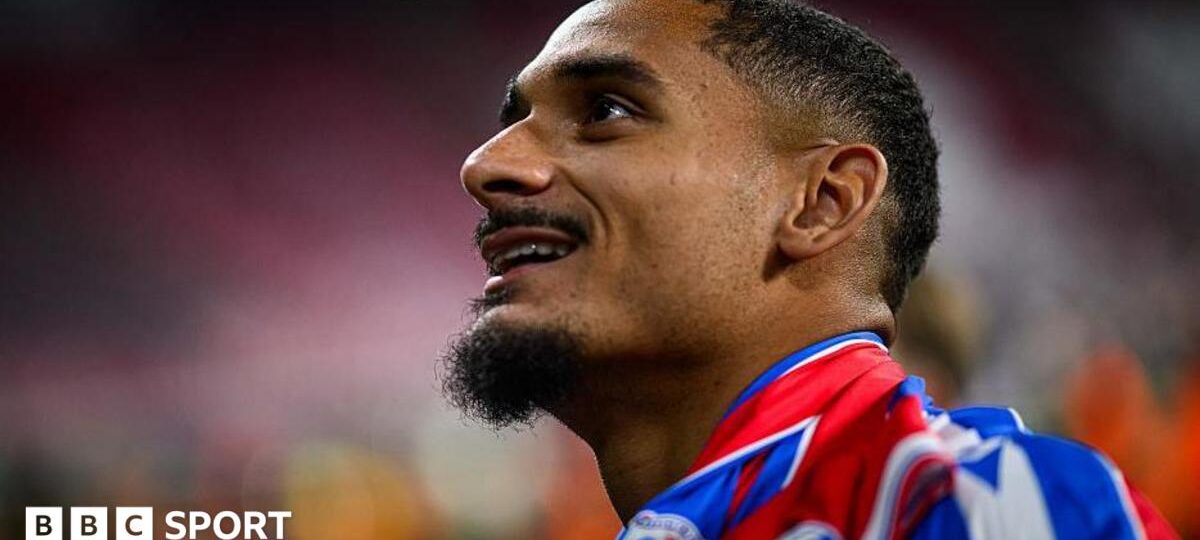 Chelsea sign Palace defender Lacroix for £52m