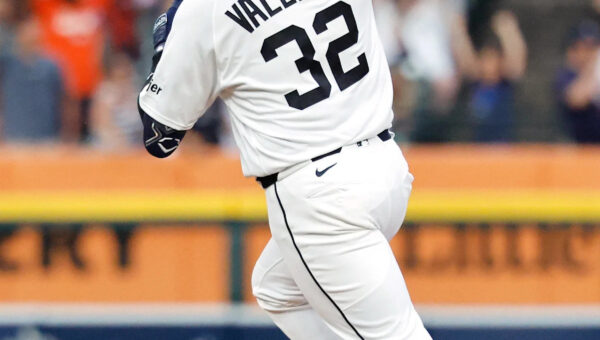 Tigers rookie Valencia battles through emotion in magical MLB debut