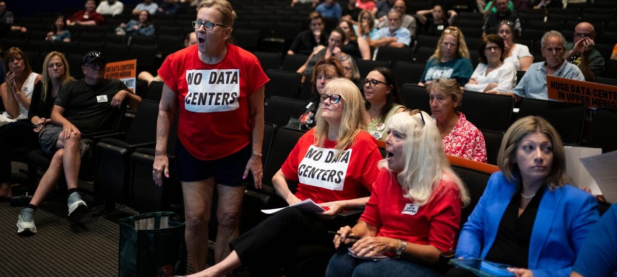I spent 4 hours at an AI data center town meeting. Things got rowdy.