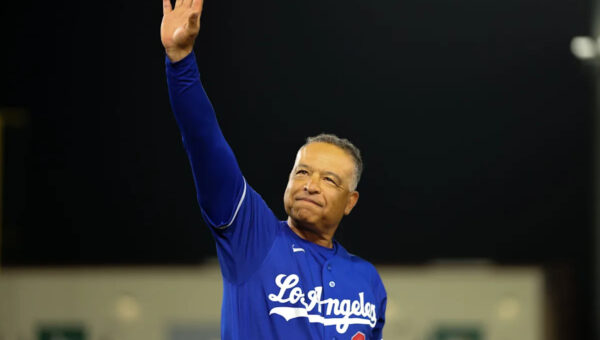 Dodgers manager Dave Roberts records 1,000th win in record time