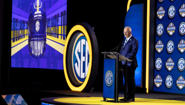 Jumbo Package: Big Ten, SEC want a higher salary cap to ignore