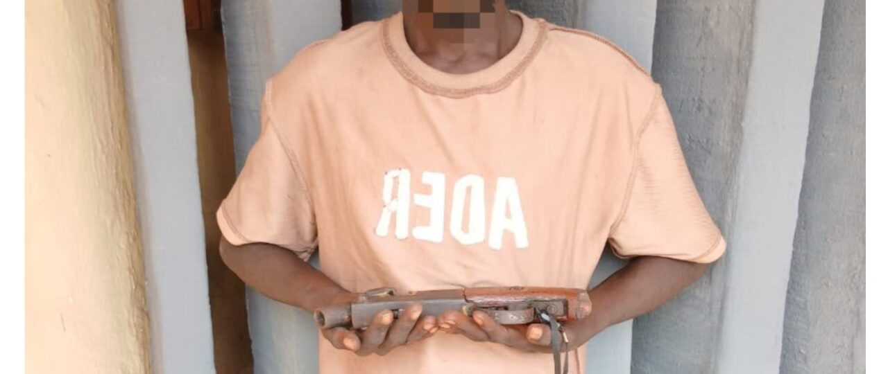 Police arrest suspected Eiye cultist, recover pistol in Lagos