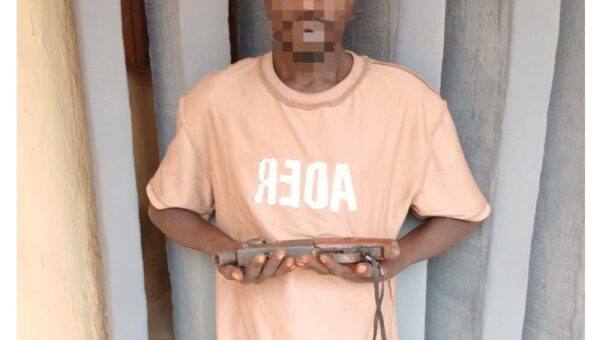 Police arrest suspected Eiye cultist, recover pistol in Lagos