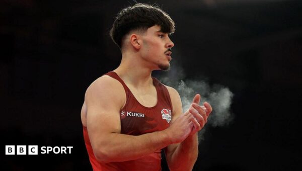 Horror injury overshadows gymnastics silver at Commonwealths
