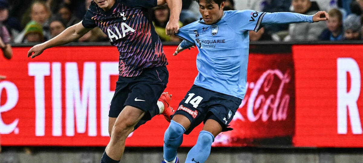 Roberto De Zerbi praises Luca Williams-Barnett, clarifies Bergvall situation following Sydney preseason friendly