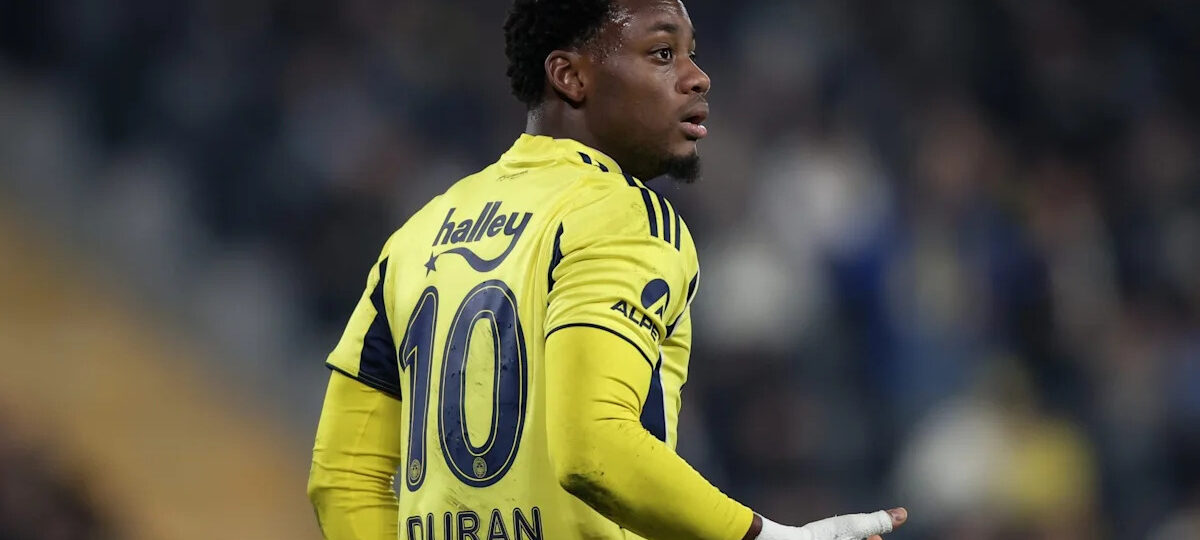 Barcelona-linked South American forward closing in on Benfica move – Romano