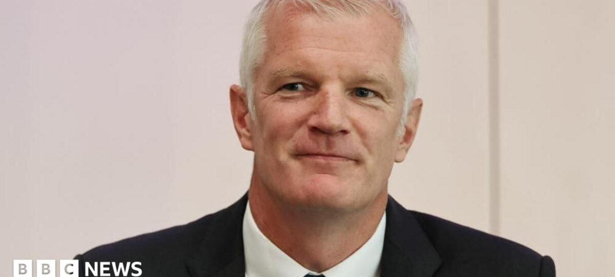 Former defence minister Al Carns turns down ministerial offer