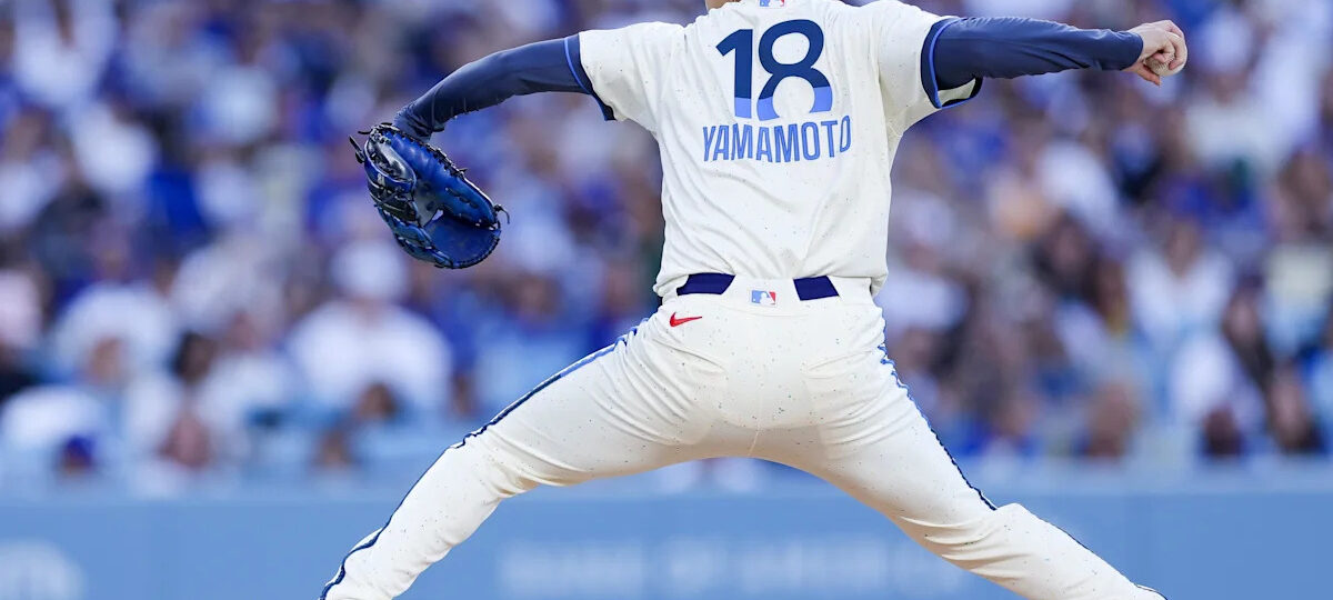Dodgers keep growing the biggest division lead in baseball