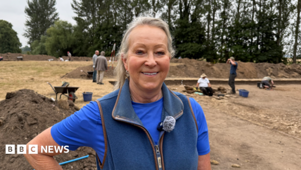 Roman port dug up behind woman’s home