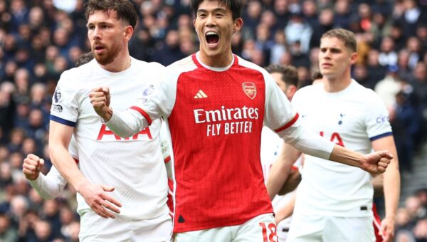 Crystal Palace take former Arsenal defender on trial and could add two other defenders