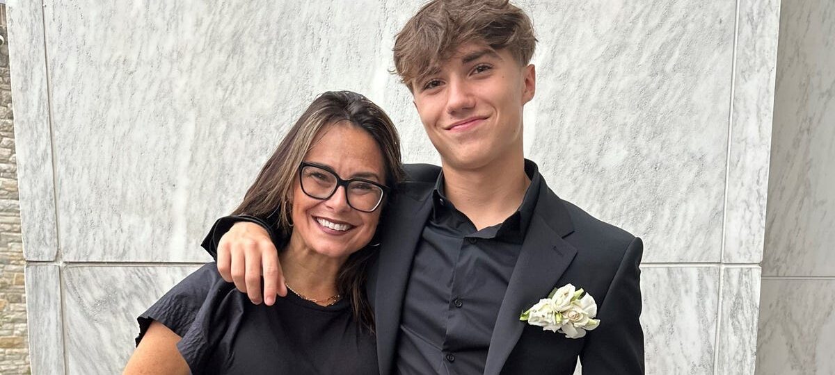 A 44-year-old mom felt out of breath while talking. It turns out she had stage 4 lung cancer, despite never smoking.