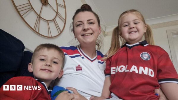 The schools starting late after 01:00 England kick-off to ‘reduce pressure’ on parents