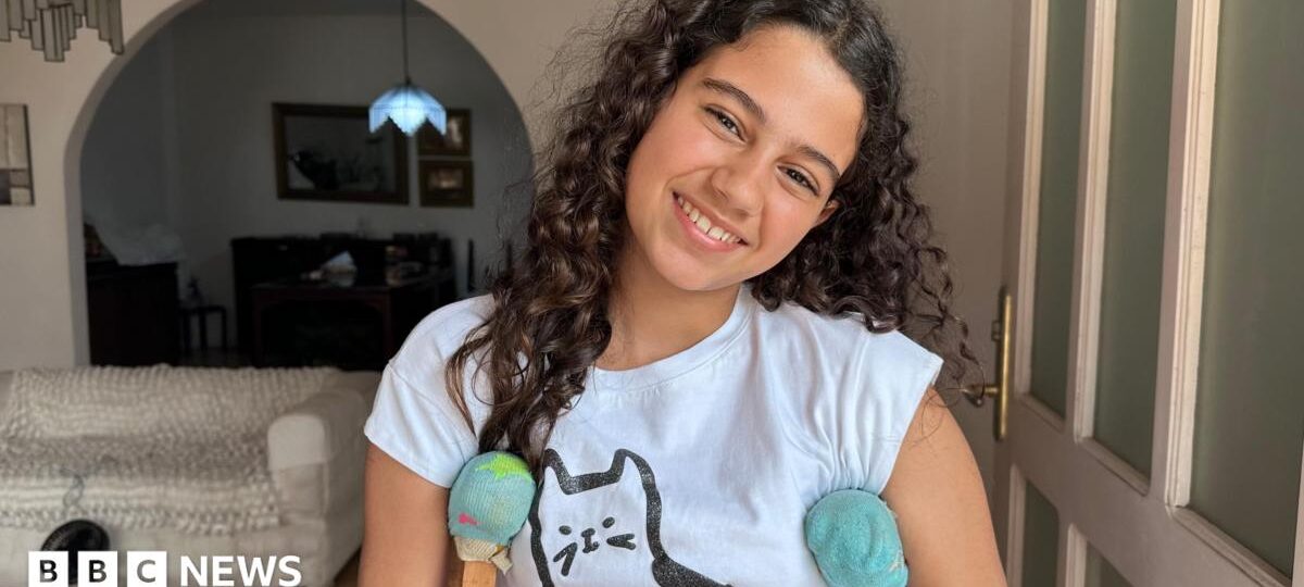 'I ate ketchup and cheese', says Venezuelan girl trapped under quake rubble for 32 hours