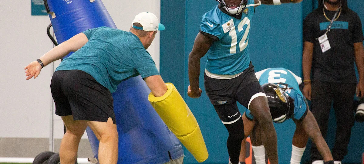 Jags 2-way player Travis Hunter returns stronger and fast after knee injury cuts short rookie year