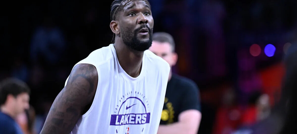 Lakers reportedly trading Deandre Ayton to Wizards for Jaden Hardy, 2 second-round picks