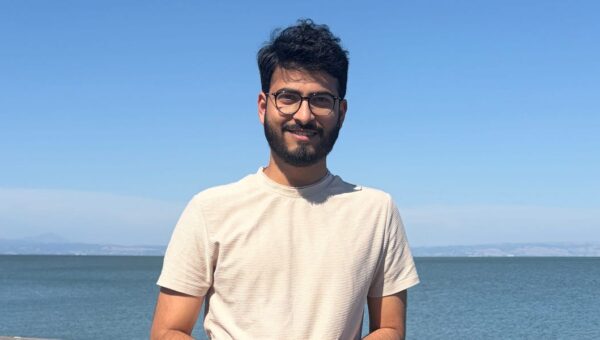 A Meta software engineer shares what it takes to keep up with AI — without letting it think for him
