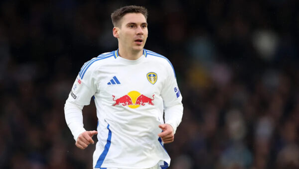 Schalke 04 set to bring Leeds defender Maximilian Wöber back to the Bundesliga