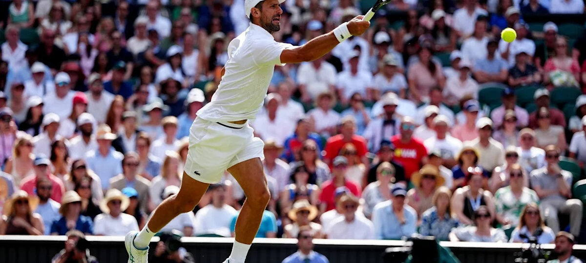 Djokovic recovers from poor third set to continue Wimbledon title bid