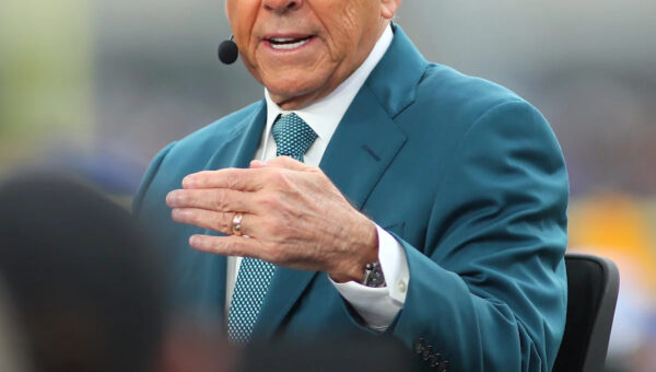 Nick Saban hints at his pick to win Alabama football QB battle