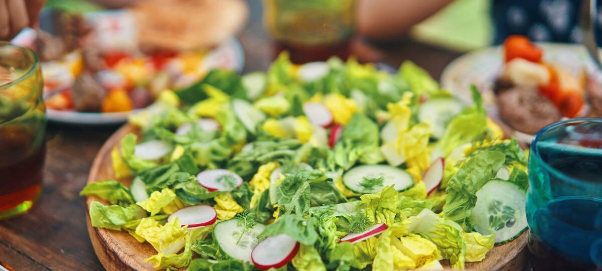Missing your summer salads? Here's when experts think it's safer to eat leafy greens again.