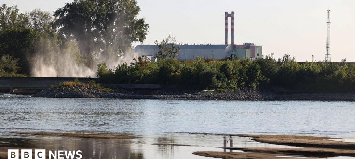 Danube's record low levels force shutdown of Hungary's only nuclear plant