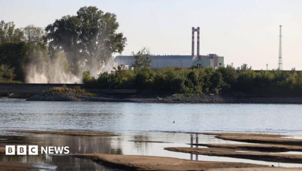 Danube’s record low levels force shutdown of Hungary’s only nuclear plant