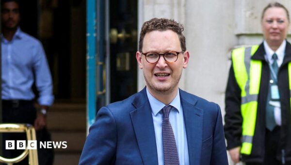 Chris Mason: Starmer ally takes swipe at Burnham’s first big policy