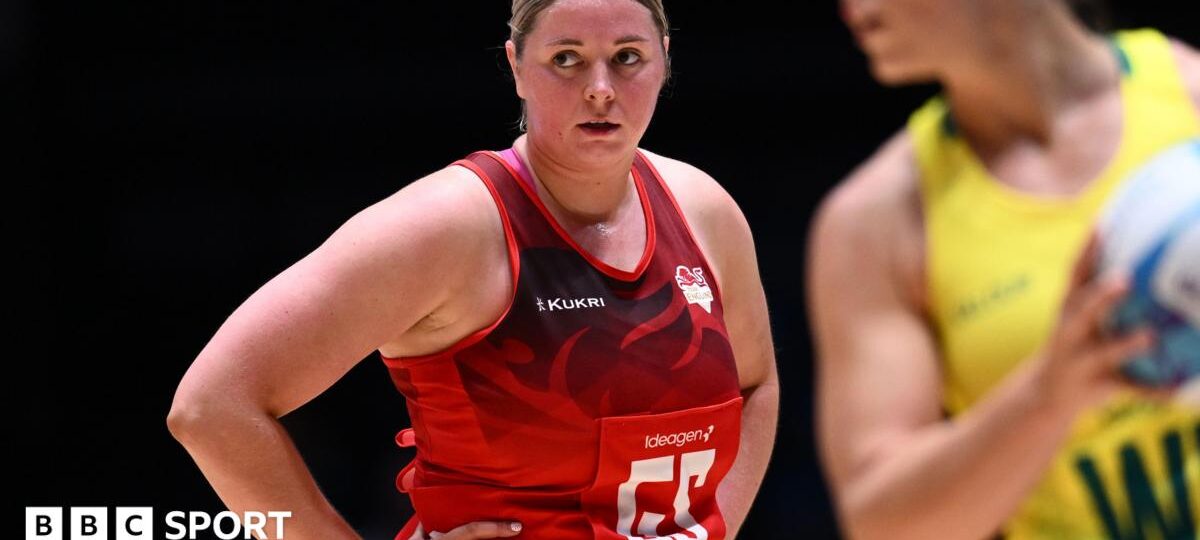 England suffer heavy netball defeat by Australia