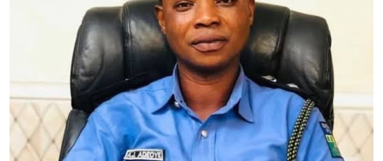 Nollywood police actor, Owolabi Ajasa debunks news of death [VIDEO]