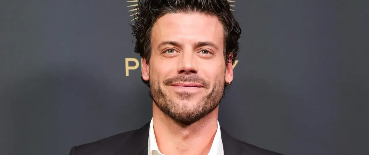 Who Is François Arnaud? 5 Things to Know About the Canadian Actor