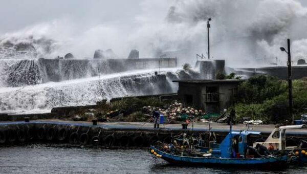 Landslides Kill 15 In Philippines As Typhoon Nears Taiwan