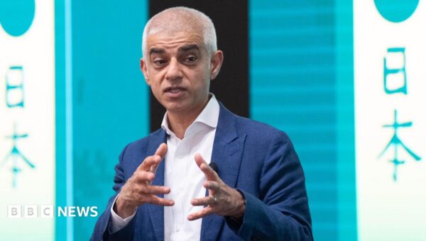 Sadiq Khan among 26 new peers to enter the Lords