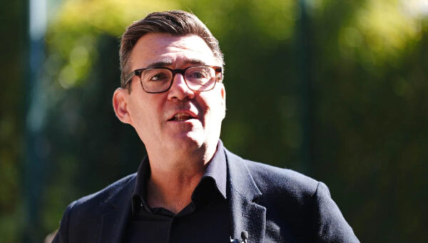 Burnham says Infantino is ‘wrong man to lead’ Fifa and calls for him to quit