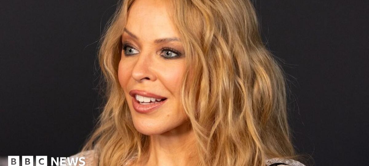 Weekly quiz: Why did Australia's PM apologise to Kylie Minogue?